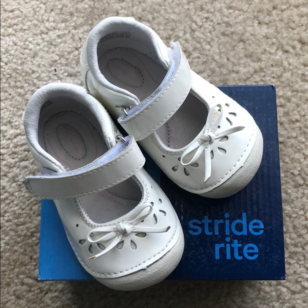 Stride Rite White Dress Shoes Size 5